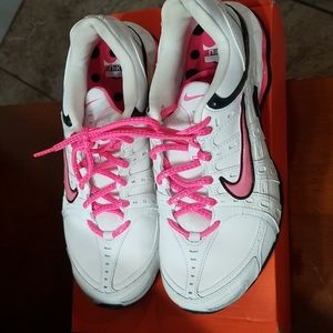 Vintage Nike tennis shoes